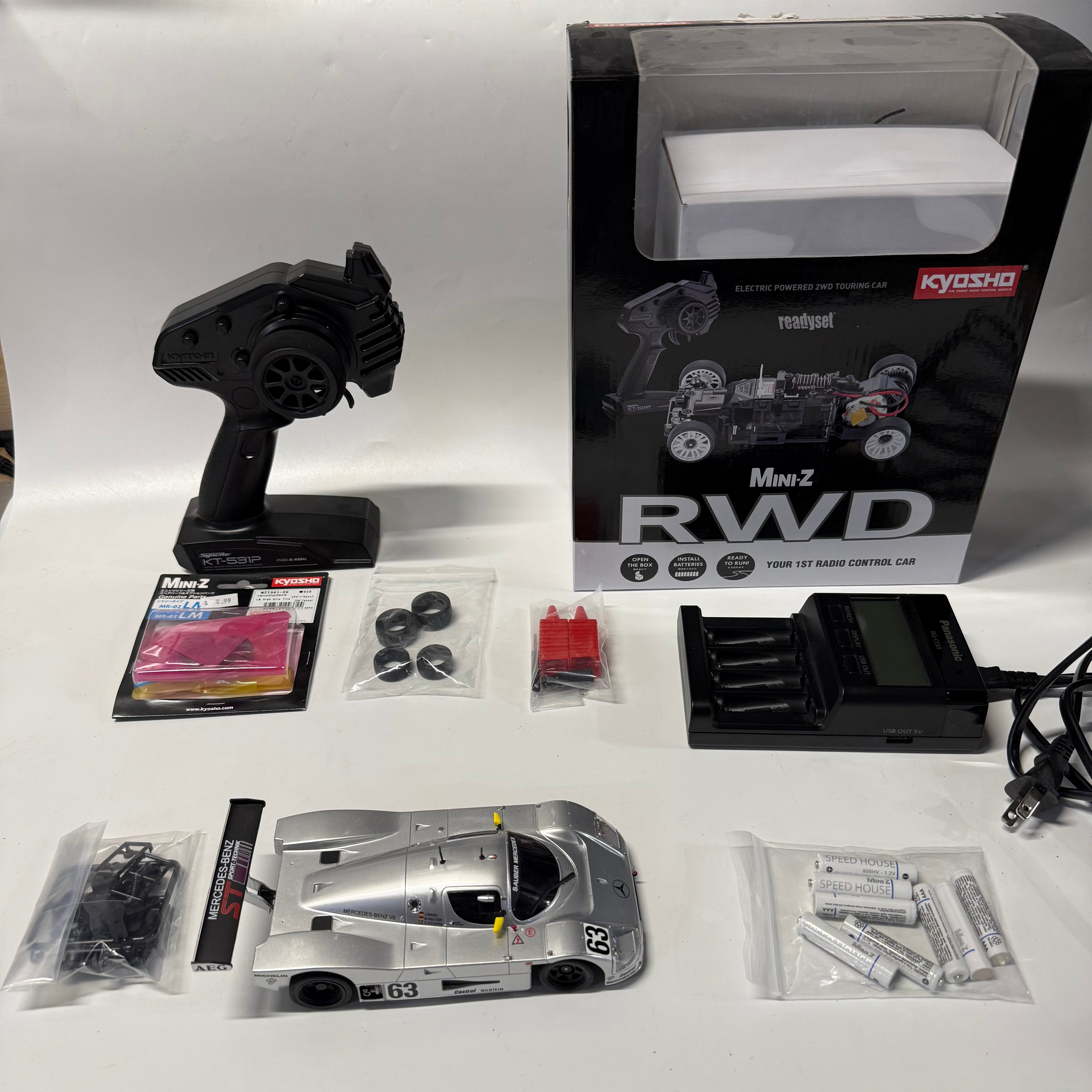 MINI-Z RWD 1/28 1988 Sauber-Mercedes Gruppe-C-Rennsportwagen C9 RTR, Silver