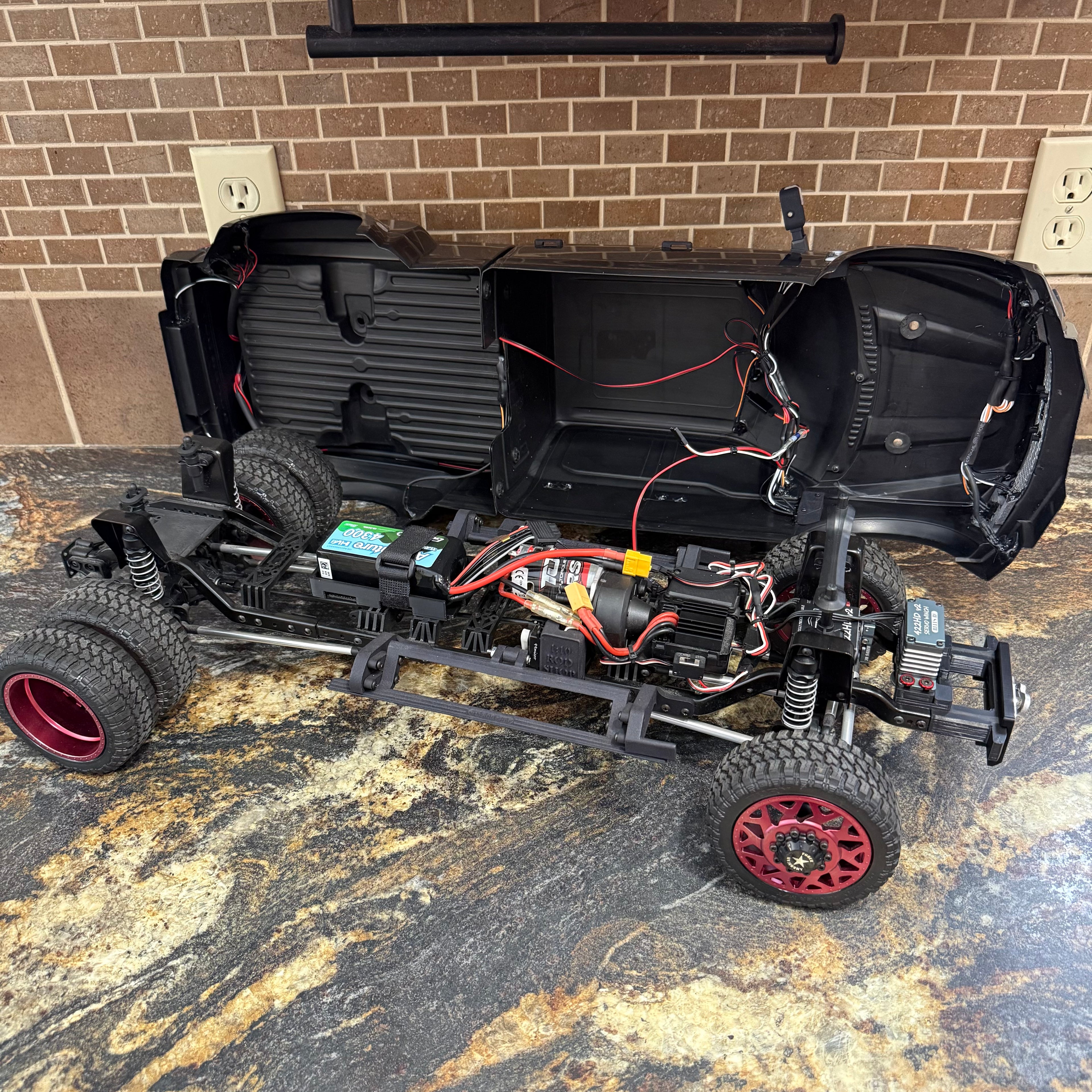 CEN 1/10 FORD F-450 SD RTR (Tricked Out)