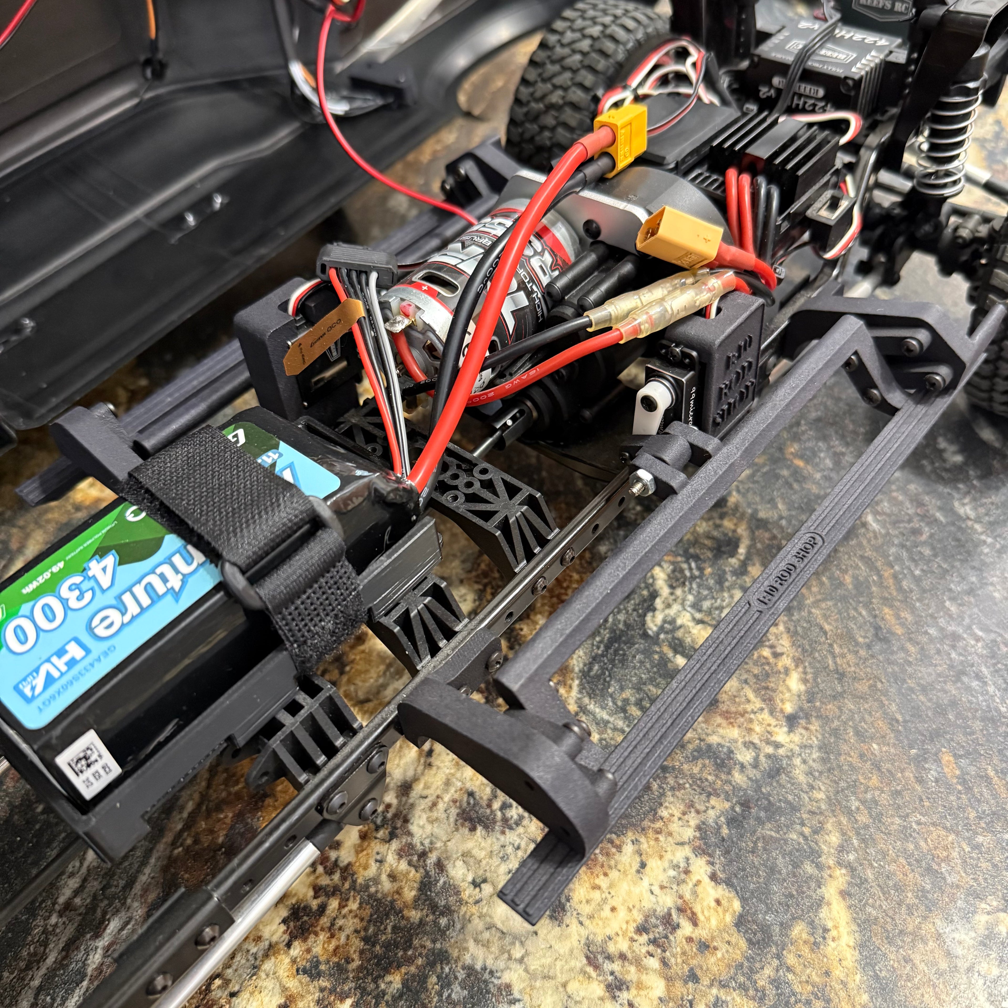 CEN 1/10 FORD F-450 SD RTR (Tricked Out)