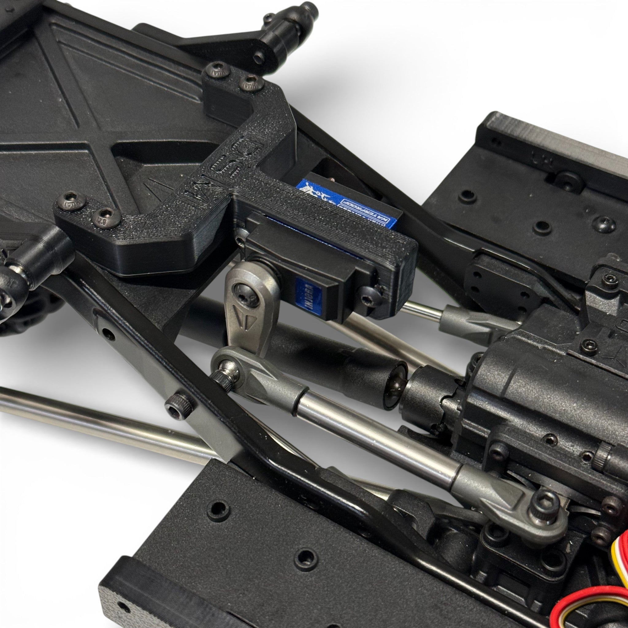 Mini Servo Mounting Kit for Vanquish® VS410 – Works with Reefs® 55Micro, 2065 Servos