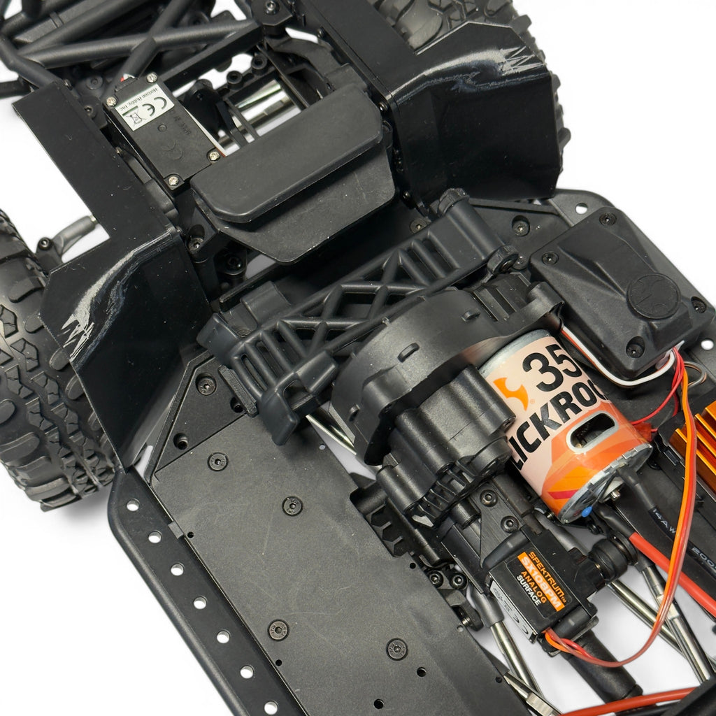 Compact Forward Battery Tray - Fits Axial® SCX10 III 1987 Toyota SR5 ...