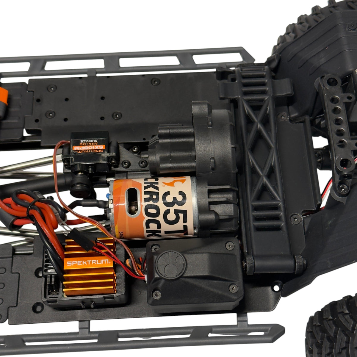 Forward Battery Tray Set (Fits Axial® JT Gladiator)