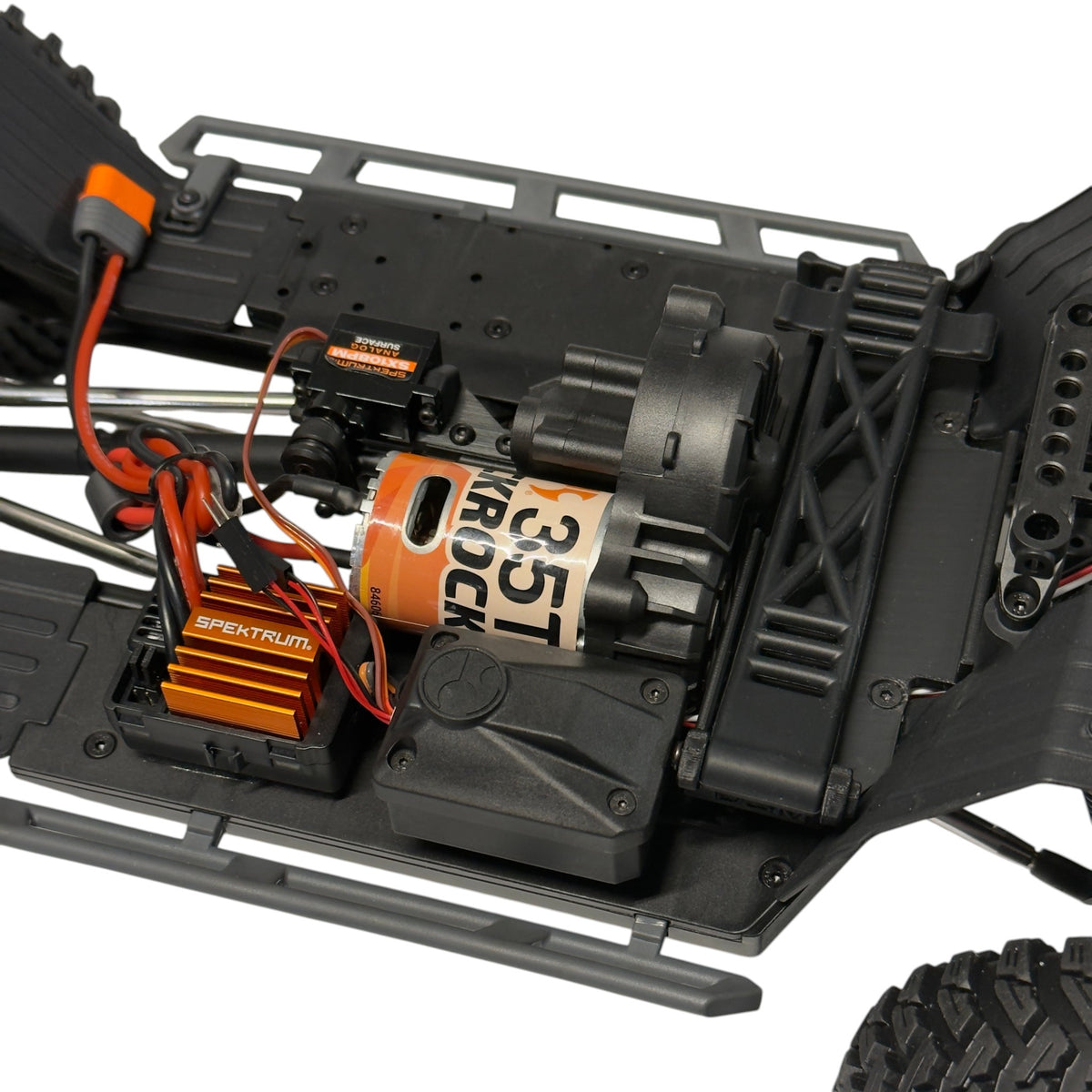 Forward Battery Tray Set (Fits Axial® JT Gladiator)