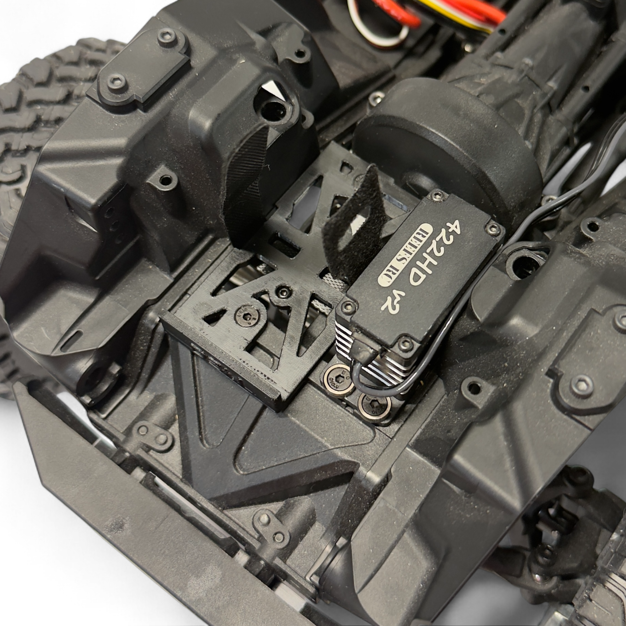 Front Battery Tray (fits Vanquish® VS4-10)