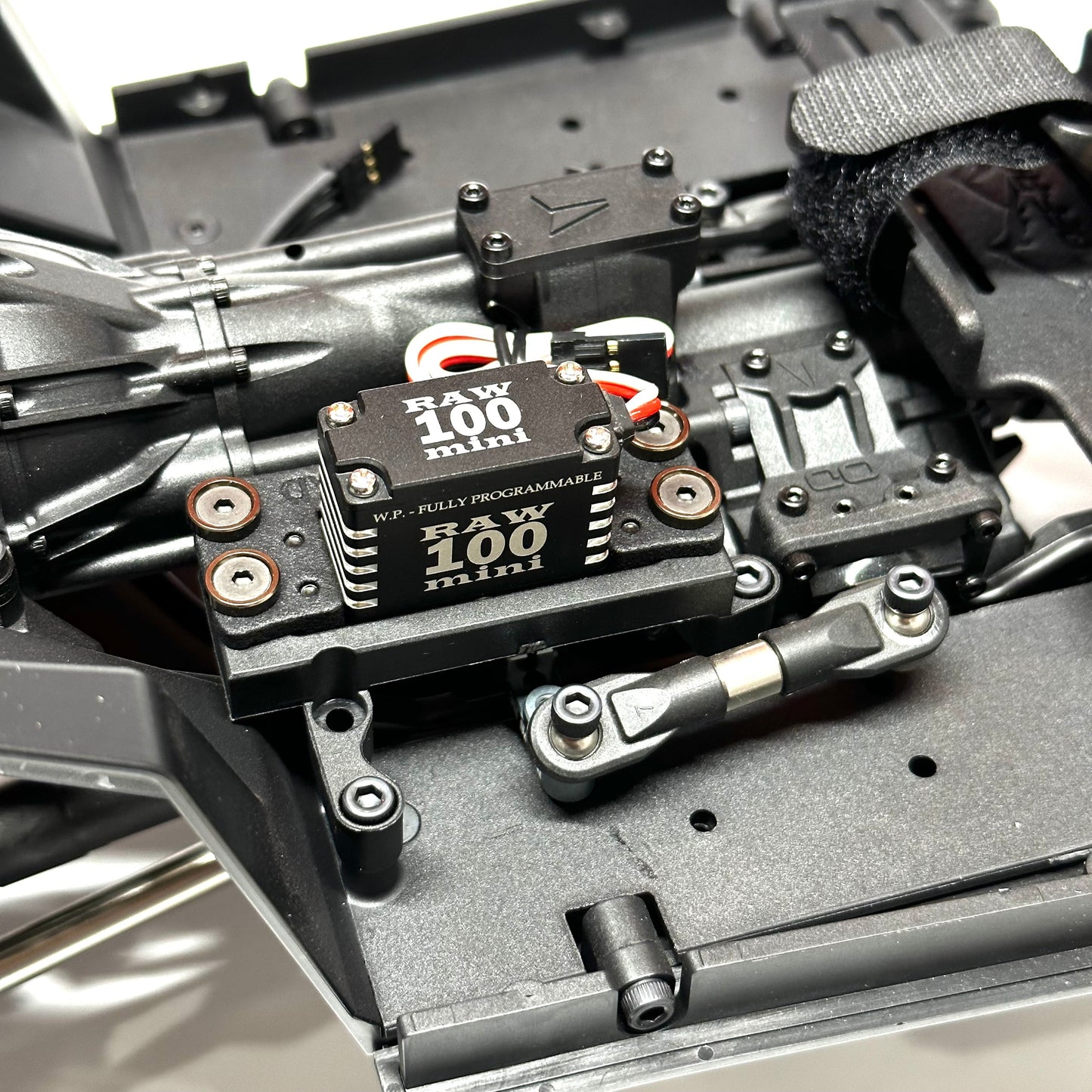 Mini To Full Size Servo Adapter