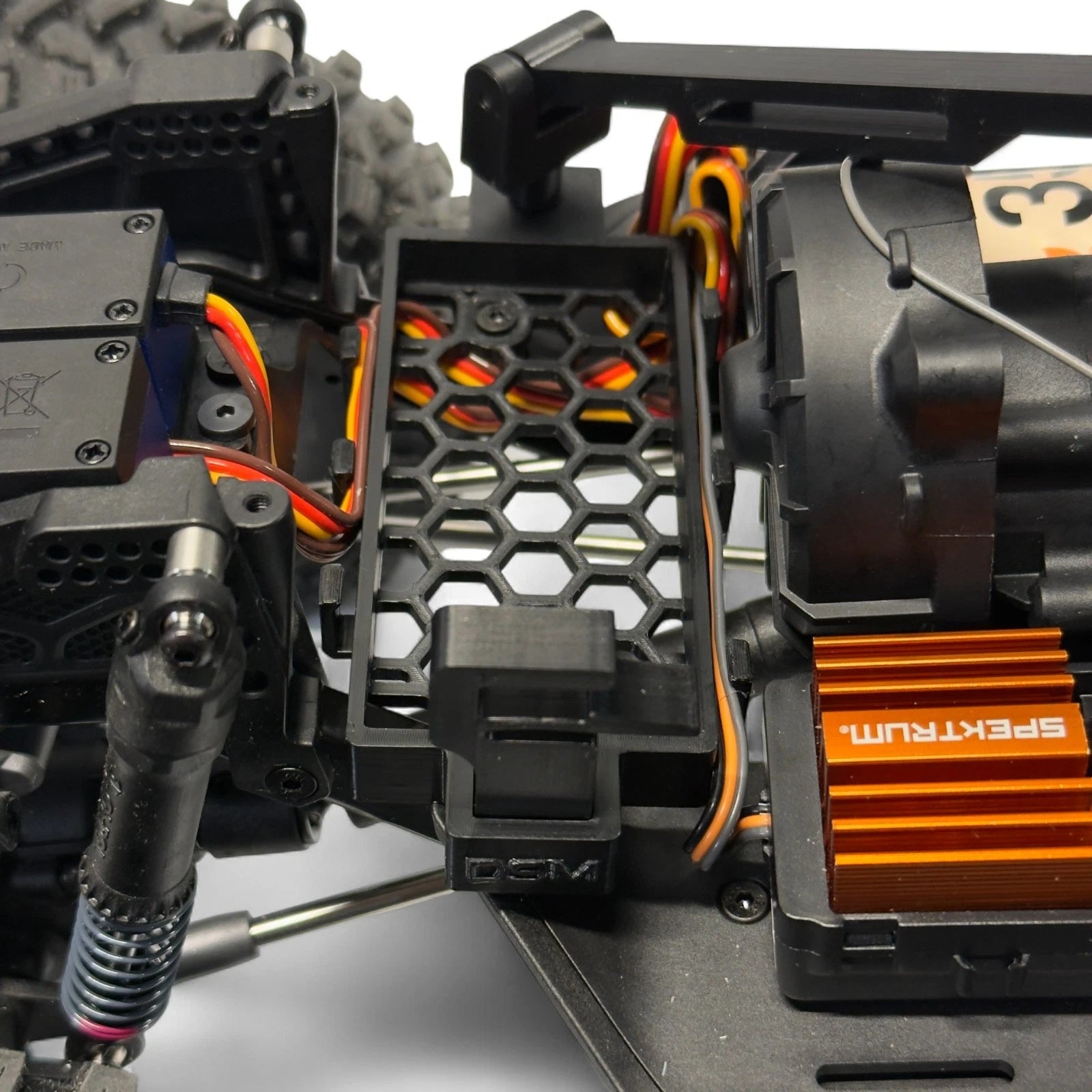 EZ Release Battery Tray (Fits Axial® SCX10 III Coyote)