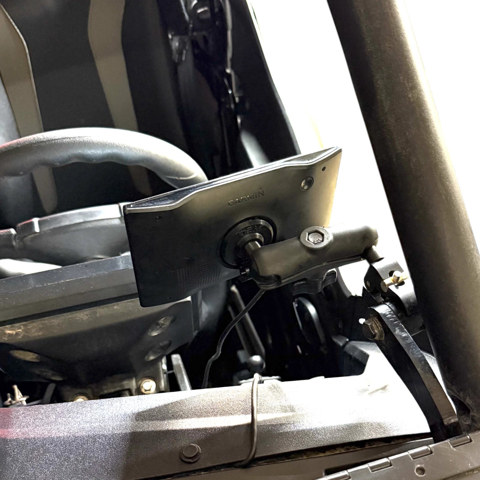 1 Inch Ball Mount Adapter (Fits Garmin® Drivesmart GPS)